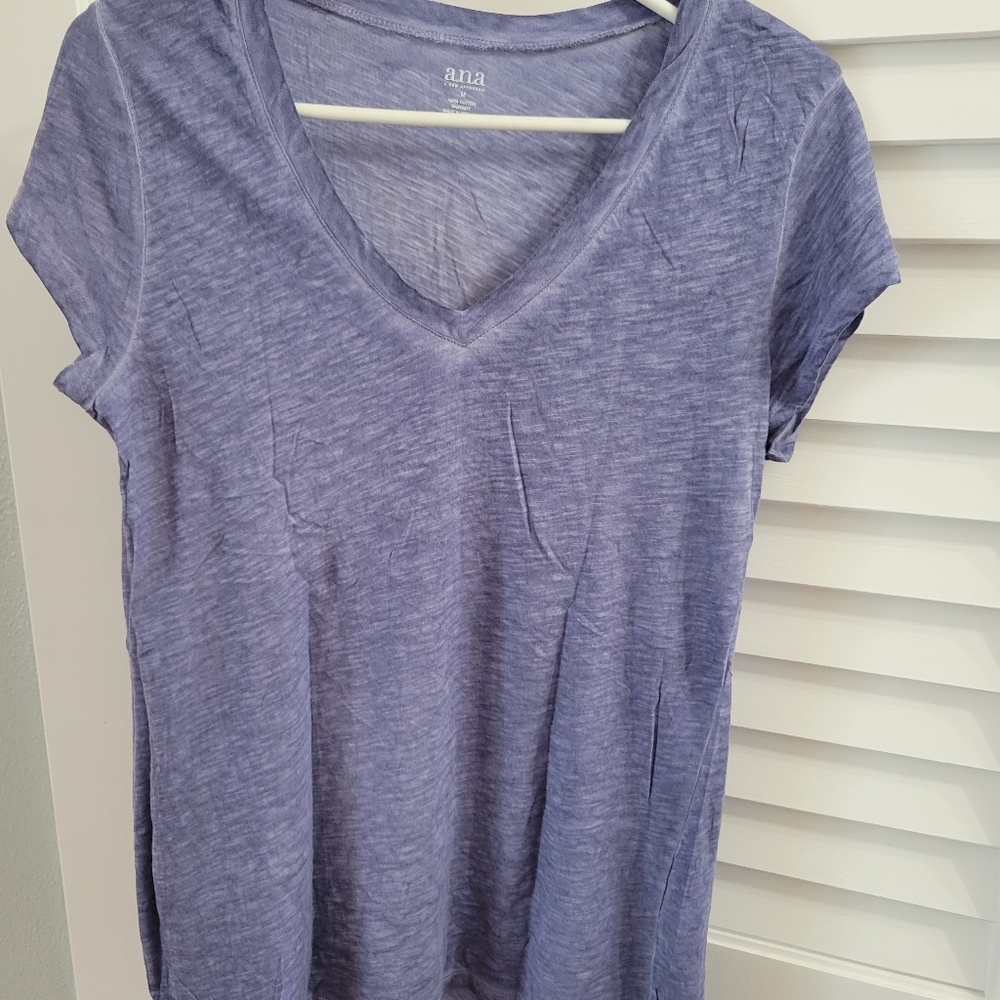 a.n.a. spacedyed v-neck tee size M purple